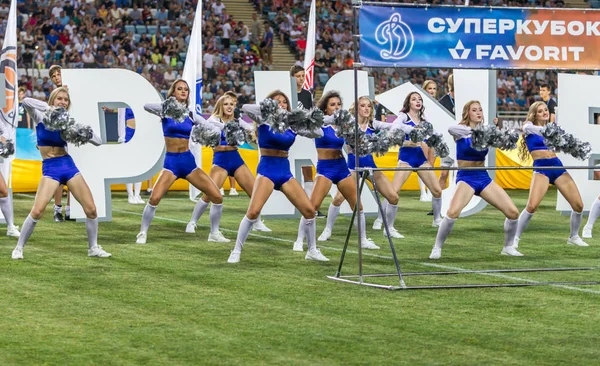 Cheerleaders on the Football Playground Editorial Stock Photo - Image of  competition, fitness: 129080908