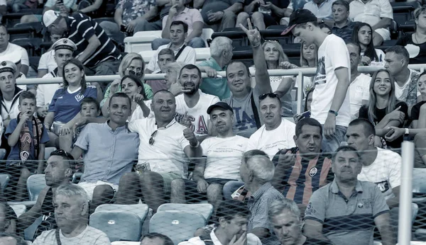 Odessa Ukraina Juli 2019 Åskådare Stadion Skaror Fans Montrar Fotbollsstadion — Stockfoto