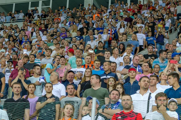 Odessa Ukrajna Július 2019 Nézők Stadionban Sok Rajongó Futball Áll — Stock Fotó