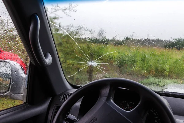 Pára Brisas Partido Carro Uma Teia Fendas Radiais Fendas Pára — Fotografia de Stock