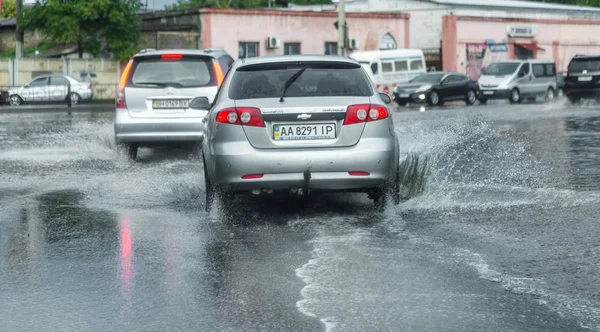 Odessa Ucraina Agosto 2019 Guida Auto Strada Allagata Durante Alluvione — Foto Stock