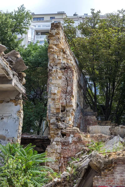 Verwoeste Huis Overblijfselen Van Oude Huizen Apocalypse Verlaten Stad City — Stockfoto