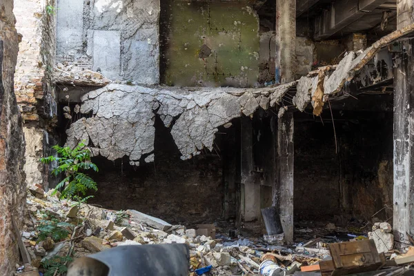 Verwoeste Huis Overblijfselen Van Oude Huizen Apocalypse Verlaten Stad City — Stockfoto