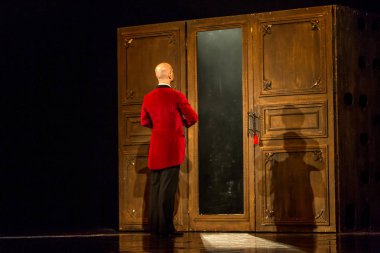 Odessa, Ukrayna -Temmuz13,2019: Canlı erotik performans 