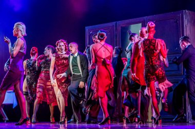 Odessa, Ukrayna -Temmuz13,2019: Canlı erotik performans 