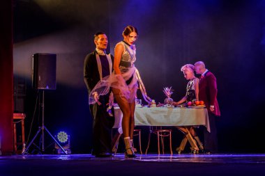 Odessa, Ukrayna -Temmuz13,2019: Canlı erotik performans 