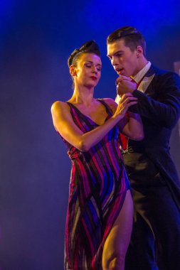 Odessa, Ukrayna -Temmuz13,2019: Canlı erotik performans 