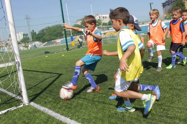 Odessa Ucraina Settembre 2019 Bambini Formazione Giocano Calcio Ragazzi Piu — Foto Stock