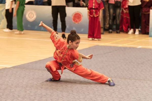 Οδησσός Ουκρανία Οκτωβρίου 2019 Αθλητής Wushu Κατά Διάρκεια Του Διαγωνισμού — Φωτογραφία Αρχείου