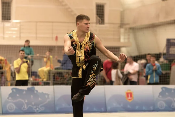 Odessa Ukraine Outubro 2019 Atleta Wushu Durante Competição Wushu Entre — Fotografia de Stock