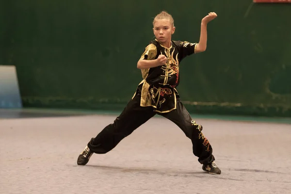 Odessa Ukrajna 2019 Október Wushu Atléta Gyerekek Közötti Wushu Versenyen — Stock Fotó