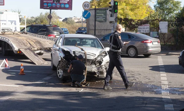 Odessa Ucrania Octubre 2019 Accidente Coche Colisión Frontal Una Grúa —  Fotos de Stock