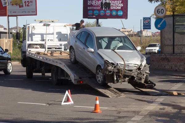 Odessa Oekraïne Oktober 2019 Auto Ongeluk Frontale Botsing Een Sleepwagen — Stockfoto