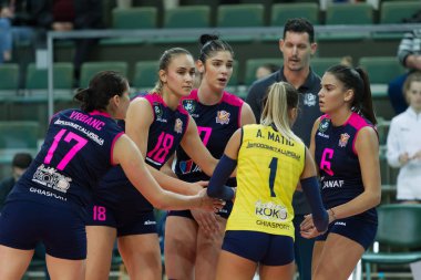Odessa, Güney, Ukrayna - 15 Ekim 2019: Avrupa Bayanlar Voleybol Şampiyonası. Dişi Khimik Yuzhny - Mladost Zagreb Hırvatistan. Cev Şampiyonlar Ligi Volesi 2020. Kadın Yoğun Voleybol Oyunu