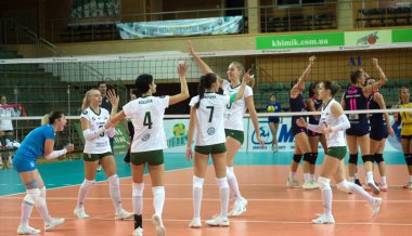 Odessa, Güney, Ukrayna - 15 Ekim 2019: Avrupa Bayanlar Voleybol Şampiyonası. Dişi Khimik Yuzhny - Mladost Zagreb Hırvatistan. Cev Şampiyonlar Ligi Volesi 2020. Kadın Yoğun Voleybol Oyunu