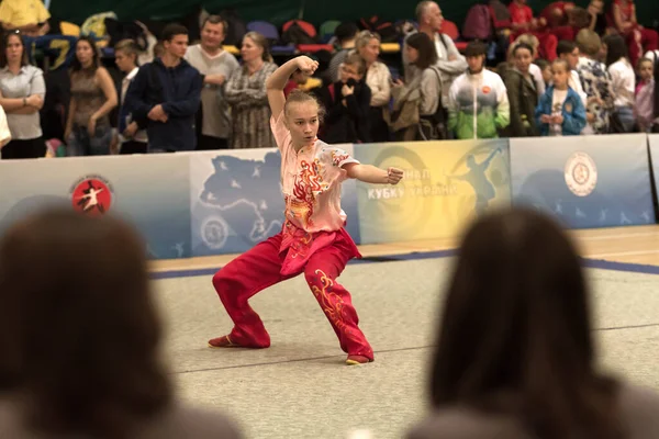 Odessa Ukrajna 2019 Október Wushu Atléta Gyerekek Közötti Wushu Versenyen — Stock Fotó