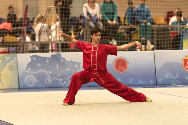 Odessa Ucrania Octubre 2019 Atleta Wushu Durante Competición Wushu Entre —  Fotos de Stock