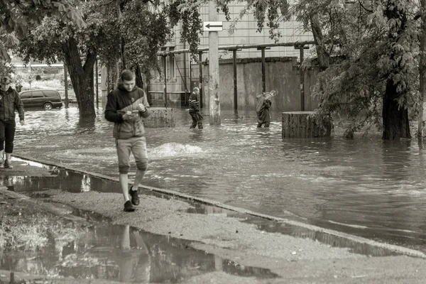 Odessa Ucrania Mayo 2020 Conducir Automóvil Una Carretera Inundada Durante — Foto de Stock