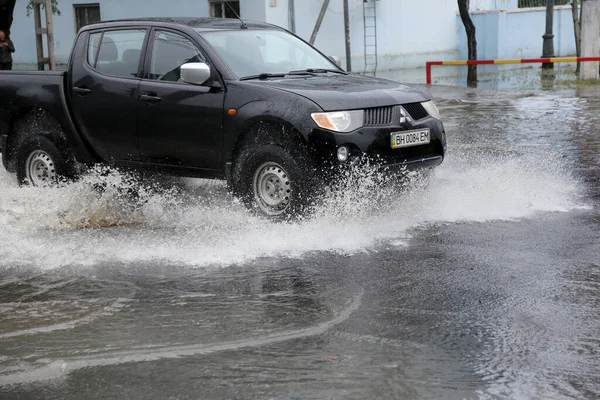 Odessa Ukraina Maj 2020 Kör Bil Översvämmad Väg Översvämning Orsakad — Stockfoto