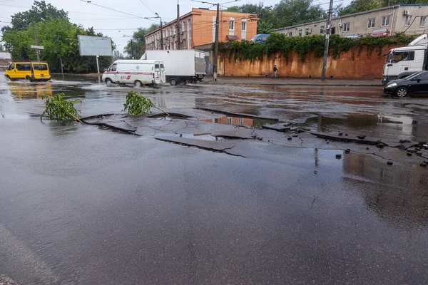 Odessa Ukraina Maj 2020 Kör Bil Översvämmad Väg Översvämning Orsakad — Stockfoto