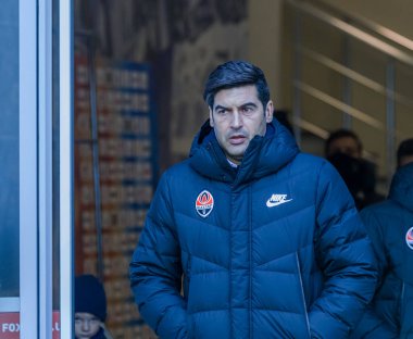 ODESSA, UKRAINE -2 Mart 2019: Ünlü futbol teknik direktörü Paulo Alexandre Rodrigues Fonseca ile Shakhtar (Donetsk) maçı sırasında Chornomorets. Basın toplantısı, yorumlar Baş antrenör Paulo Fonseca