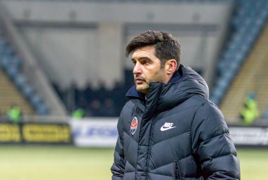 ODESSA, UKRAINE -2 Mart 2019: Ünlü futbol teknik direktörü Paulo Alexandre Rodrigues Fonseca ile Shakhtar (Donetsk) maçı sırasında Chornomorets. Basın toplantısı, yorumlar Baş antrenör Paulo Fonseca