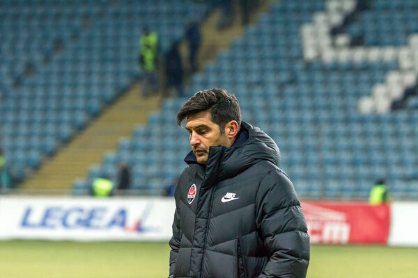 ОДЕССА, Украина -2 марта 2019: Легендарный известный футбольный тренер Пауло Александр Родригес Фонсека во время матча "Шахтера" (Донецк) с Черноморец. Пресс-конференция, комментарии главного тренера Пауло Фонсека
