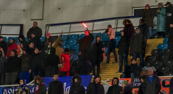 Odessa Ukraine 2019年3月2日 Shakhtar 顿涅茨克 比赛期间足球场看台上的粉丝人潮 观众在体育场观看 体育场的灯 — 图库照片