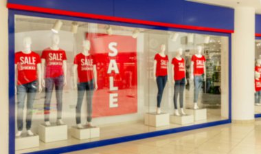 Bulanık kavramsal arka plan. Birçok manken üzerinde 