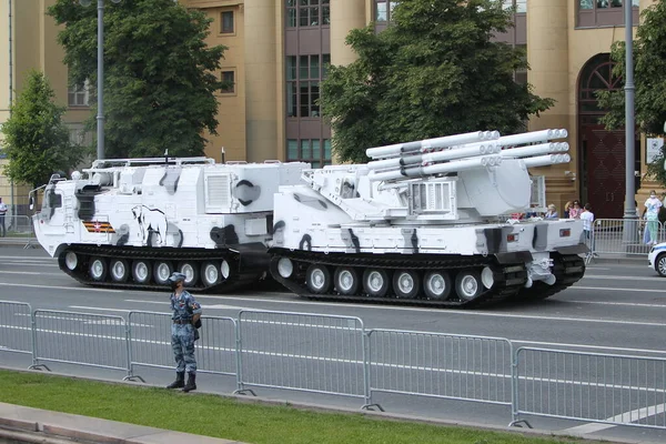 Moscow Russia June 2020 Victory Parade 伟大卫国战争的胜利日 庆祝战胜法西斯主义的胜利身着制服和携带军事装备的人参加游行 — 图库照片