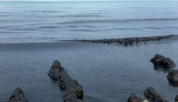 Mar Playa Están Contaminados Con Petróleo Derrame Petróleo Crudo Arena — Foto de Stock