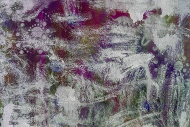 Yaratıcı arka plan için şehir duvarındaki fırça darbelerinin soyut arkaplanı. Güzel sokak sanatı grafitileri. Vandal, holiganlar duvarı boyadı. Şehir duvarına modaya uygun renklerin soyut yaratıcı çizimi