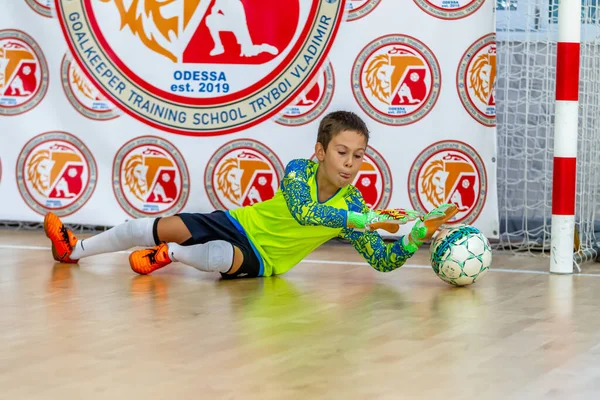 Odessa Ucrania Circa 2020 Los Niños Juegan Mini Fútbol Portero — Foto de Stock