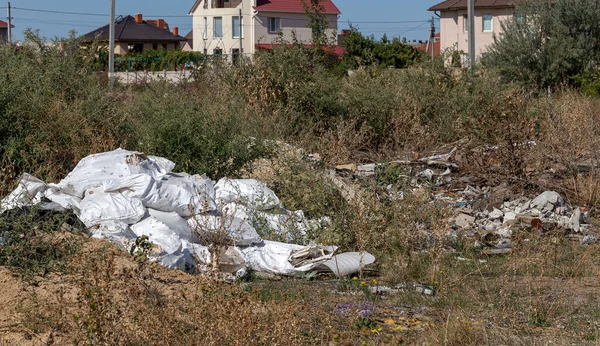 Απόβλητα Κατασκευών Μετά Την Ανακαίνιση Διαμερισμάτων Σπιτιών Ένας Σωρός Από — Φωτογραφία Αρχείου