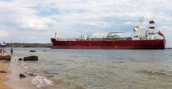 Navio Carga Marítima Descarregado Entra Porto Comércio Marítimo Yuzhny Odessa — Fotografia de Stock