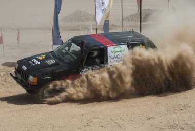 El Gouna, Mısır - 11th Mayıs 2018: El Gouna ralli Kupası çöl ralli 11th Mayıs 2018 yılında El Gouna, Mısır üzerinde. Açılış günü özel El Gouna deneme aşamasında zaman