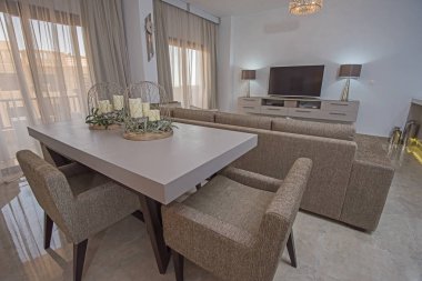 Oturma odası salon, lüks daire gösteri ev gösteren iç tasarım dekor mobilya yemek masası
