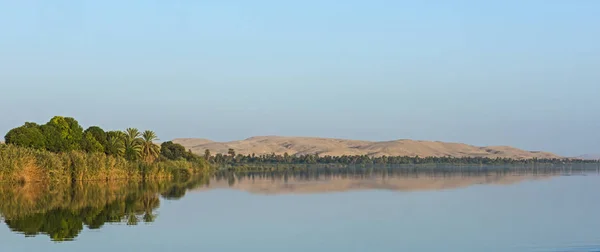 Blick Über Den Großen Breiten Nil Ägypten Durch Ländliche Landschaft — Stockfoto