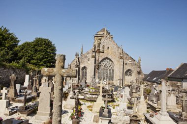 Mezarlığı ve brittany kilisede