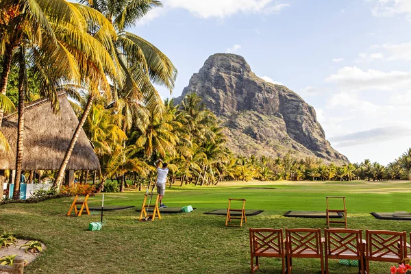 Играть Гольф Острове Маврикий — стоковое фото