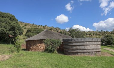 Güney Afrika 'da bir Zulu köyünün reanayasası