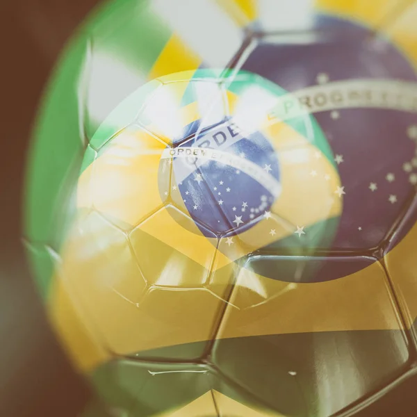 3D μπάλα ποδοσφαίρου με Βραζιλία σημαία εικονογράφηση — Φωτογραφία Αρχείου