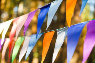 Doğum günü kutlaması için dekoratif parti flamalar