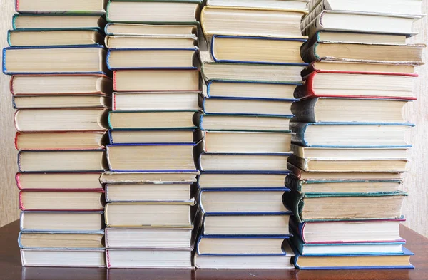 Stack of Used Old Books Background — Stock Photo, Image