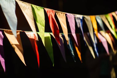 Doğum günü kutlaması için dekoratif parti flamalar