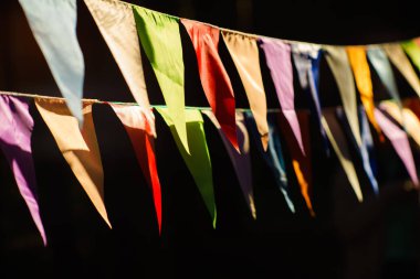 Doğum günü kutlaması için dekoratif parti flamalar