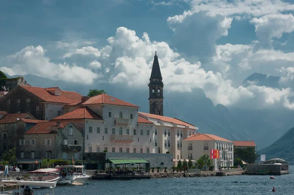 Miasteczko Perast Miasto Znajduje Się Nad Brzegiem Zatoki Boka Kotorska — Zdjęcie stockowe