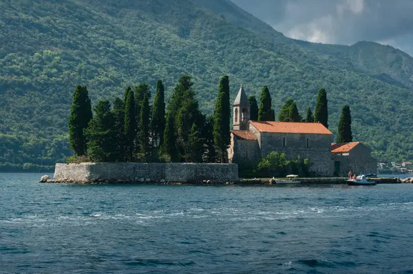 Ostrov Nazývá Djordje Tento Ostrov Nachází Zátoce Boka Kotorska Nedaleko — Stock fotografie