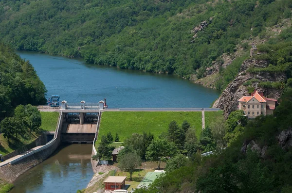 Une Digue Sur Rivière Nommée Dyje Près Ville Znojmo Moravie — Photo