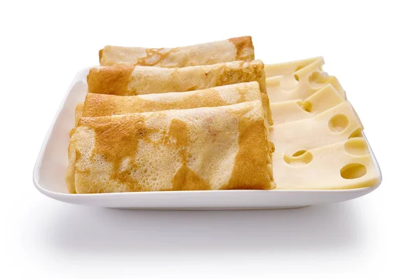 Tortitas con queso se aíslan sobre un fondo blanco — Foto de Stock